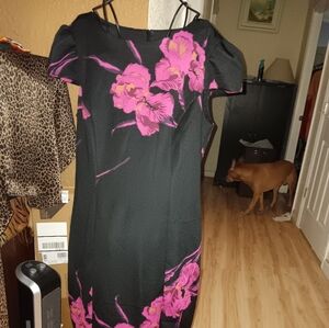 EUC BETSEY JOHNSON Floral Black and Pink Kneelength Dress Sz 8